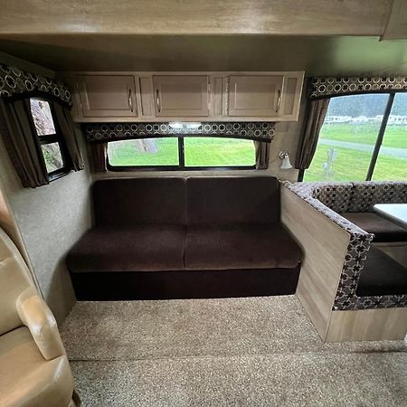 Surfside Glamping Camper Ξενοδοχείο Klamath Εξωτερικό φωτογραφία