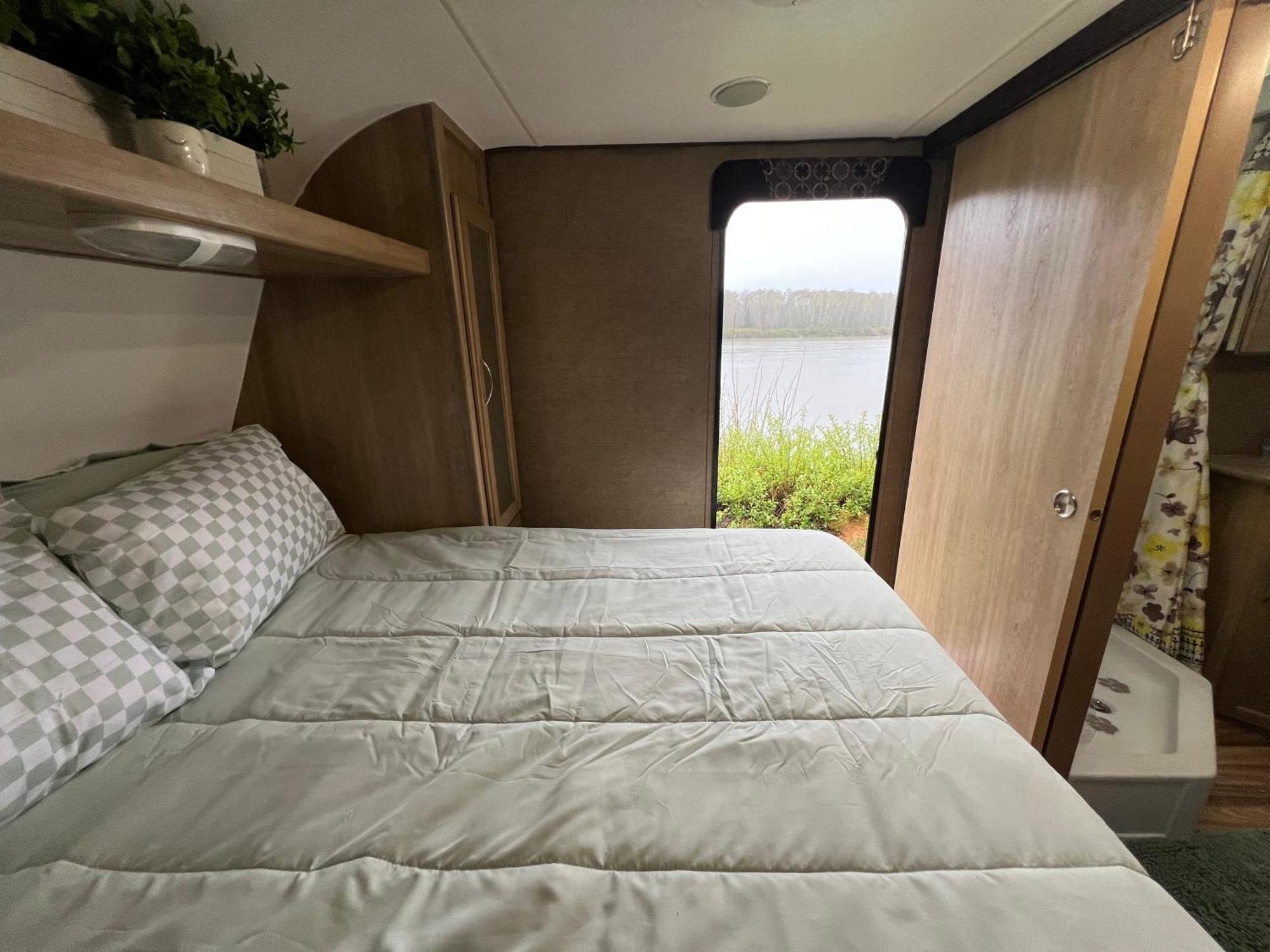 Surfside Glamping Camper Ξενοδοχείο Klamath Εξωτερικό φωτογραφία
