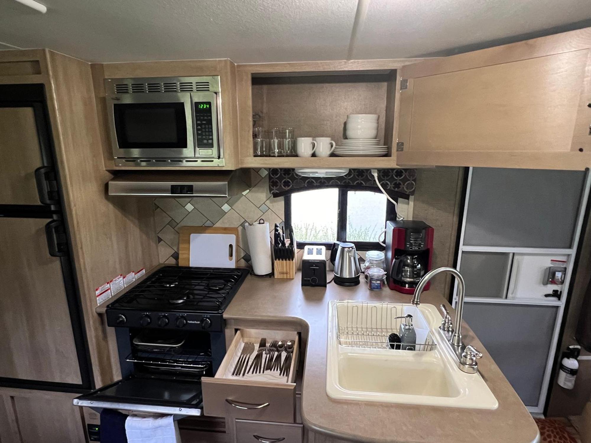 Surfside Glamping Camper Ξενοδοχείο Klamath Εξωτερικό φωτογραφία