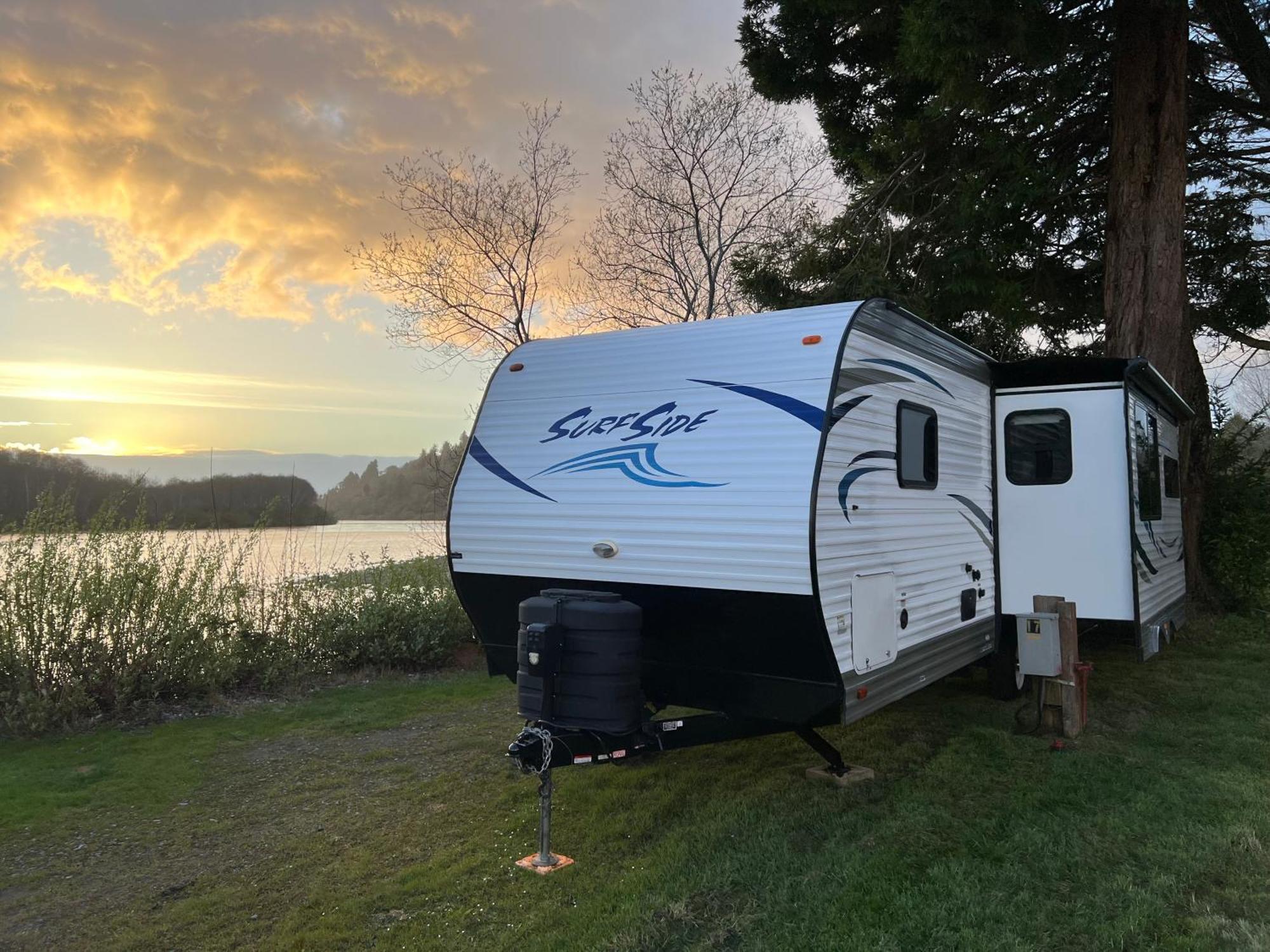 Surfside Glamping Camper Ξενοδοχείο Klamath Εξωτερικό φωτογραφία